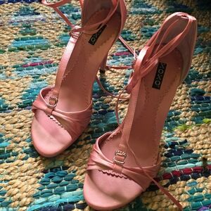 XOXO Twinkle Rose Stilleto Heels in size 7.5